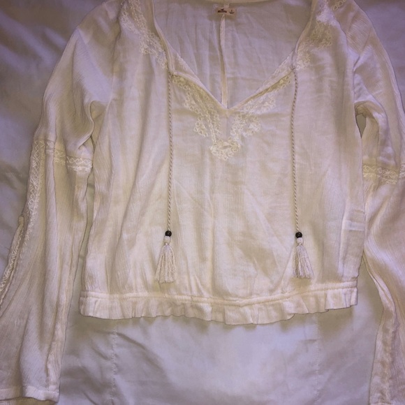 Hollister peasant top - Picture 2 of 2